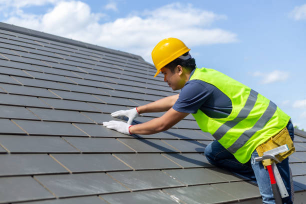 Best Roof Gutter Cleaning  in Big Bend, WI